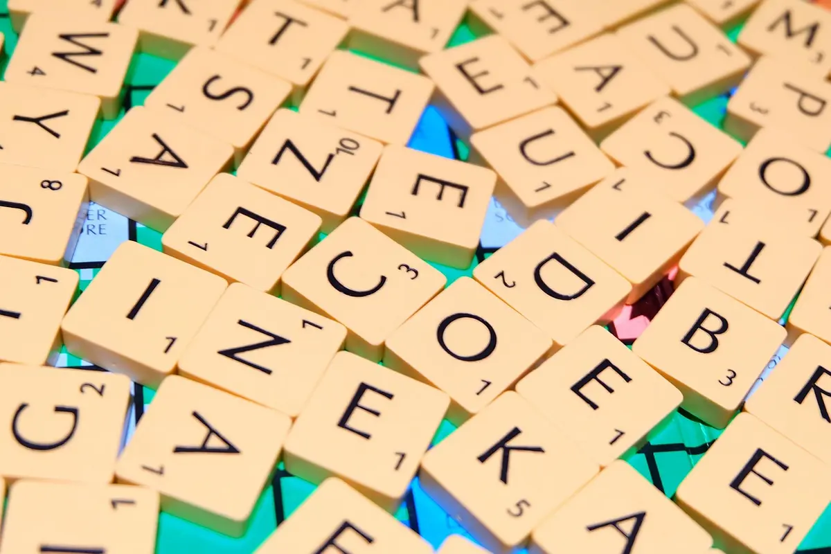 palavras iguais com significados diferentes